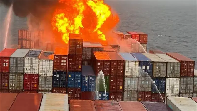 浅谈集装箱火灾及灭火方案与预防措施